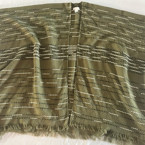 Charming Charlie Wrap - Picture 4 of 8